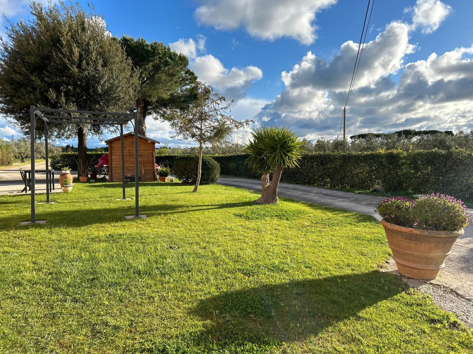 Agriturismo Da Michele E Carmela Di Voli Patrizia 多诺然蒂克 外观 照片